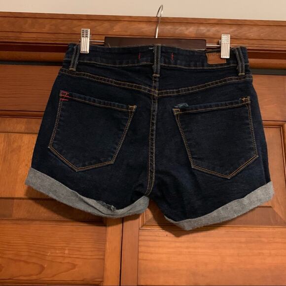 Urban Outfitters BDG Women's Denim Shorts Blue Shortie Mid Rise Roll Hem SZ 27 - Picture 3 of 8